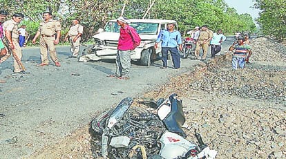 Car and bike collision in Bijnor, Two people died, many injured