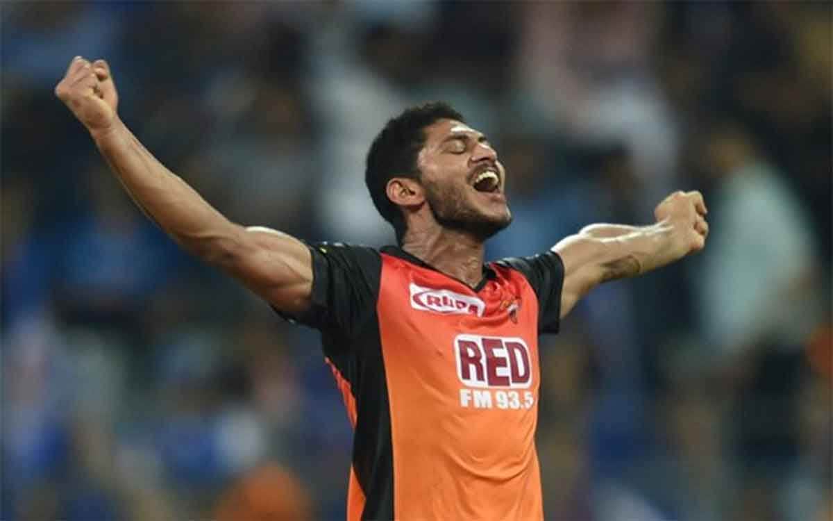basil thampi bowled most expensive spell in ipl history