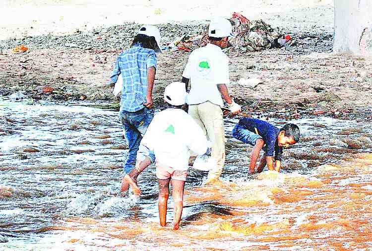child labour in panchkula for ghaggar river cleaning