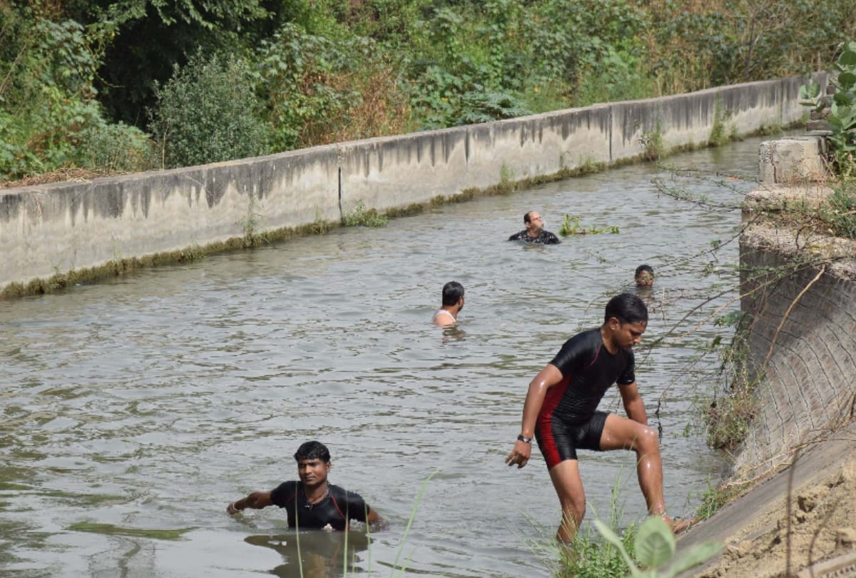 two students of dtu drown in munak canal, search operation underway father of one suspect