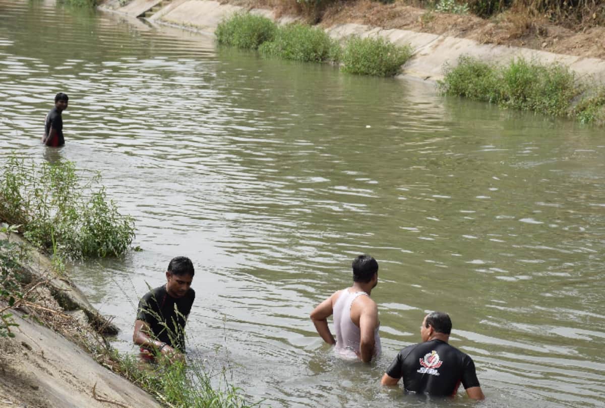 two students of dtu drown in munak canal, search operation underway father of one suspect