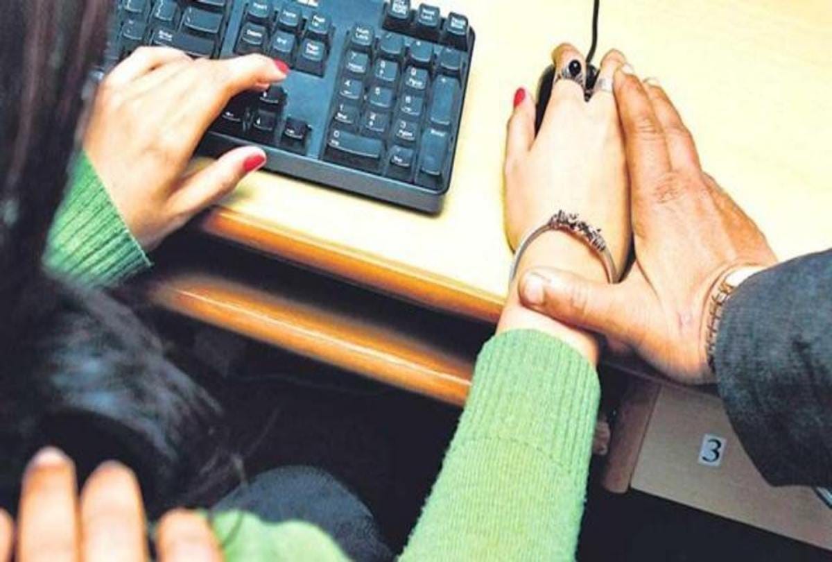 Teacher gave letter to Eighth's girl student, teacher arrested