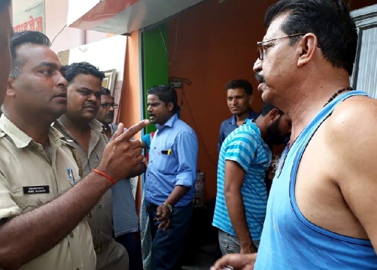 Homeguard tried to save kin while he beats youth