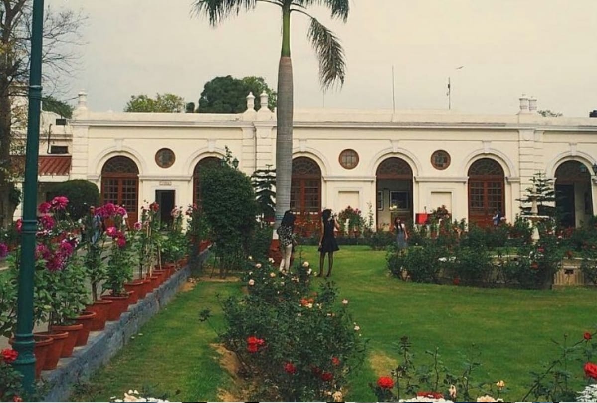 indraprastha college the most Oldest college of Delhi university delhi ncr