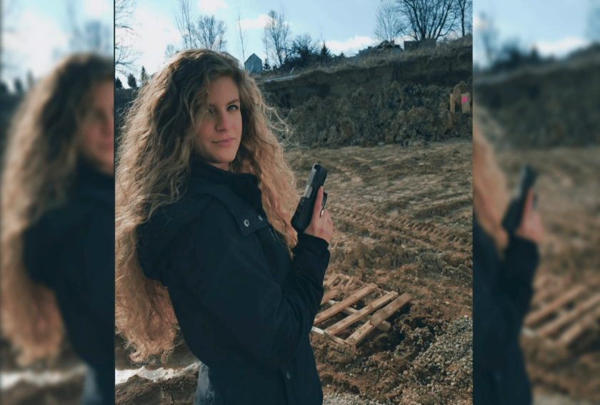 here is why Kaitlin Bennett poses with rifle AR 10 in campus