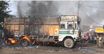 four trucks catches fire in transportnagar