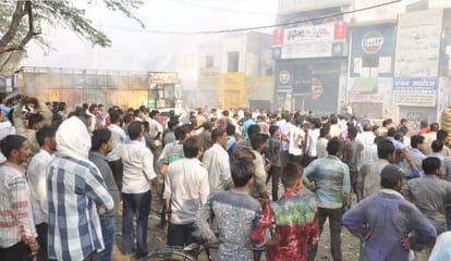 four trucks catches fire in transportnagar