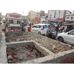 अब धूप में नहीं यात्री प्रतीक्षालय में बैठकर वाहनों का करेंगे इंतजार