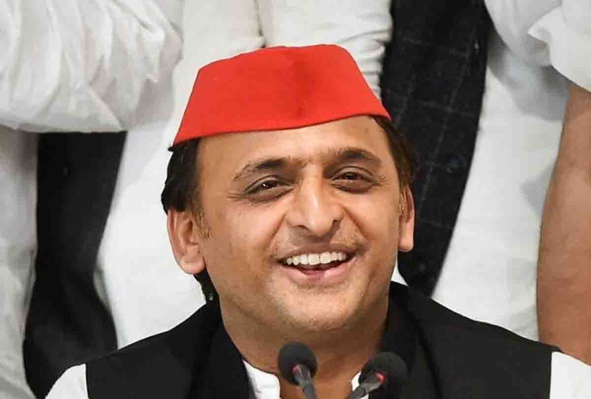 Akhilesh yadav statement about karnataka election and BJP government