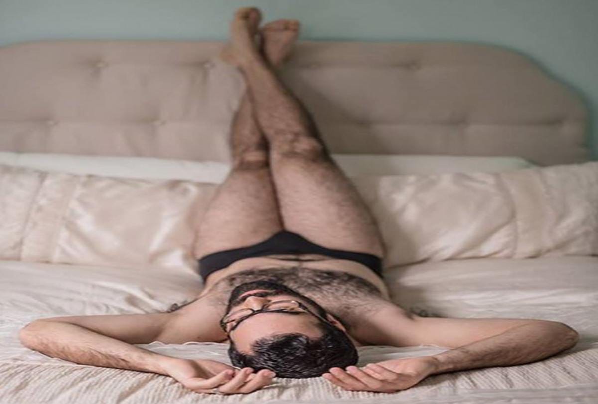 Guys weird pics when they gives pose like girls