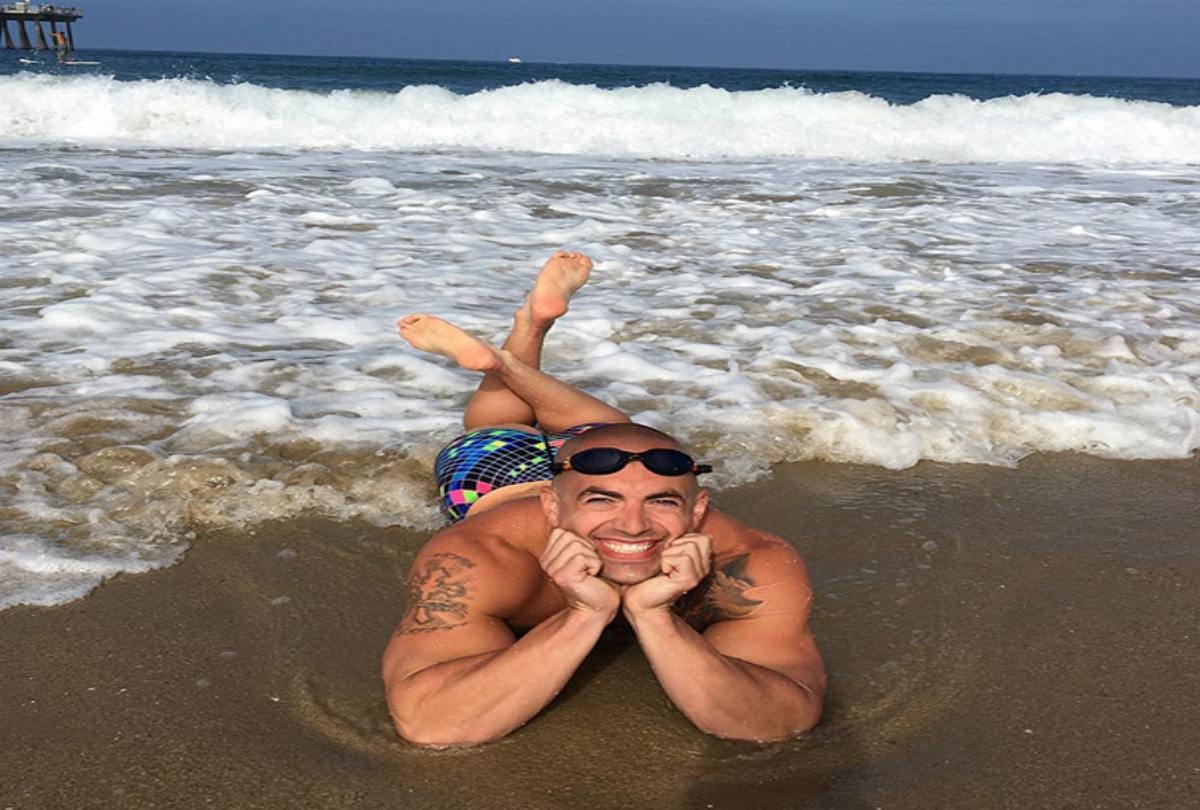 Guys weird pics when they gives pose like girls