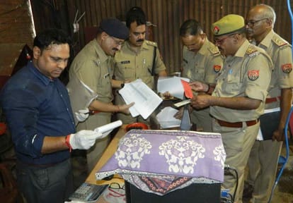 Criminal gun shot on man in chandauli