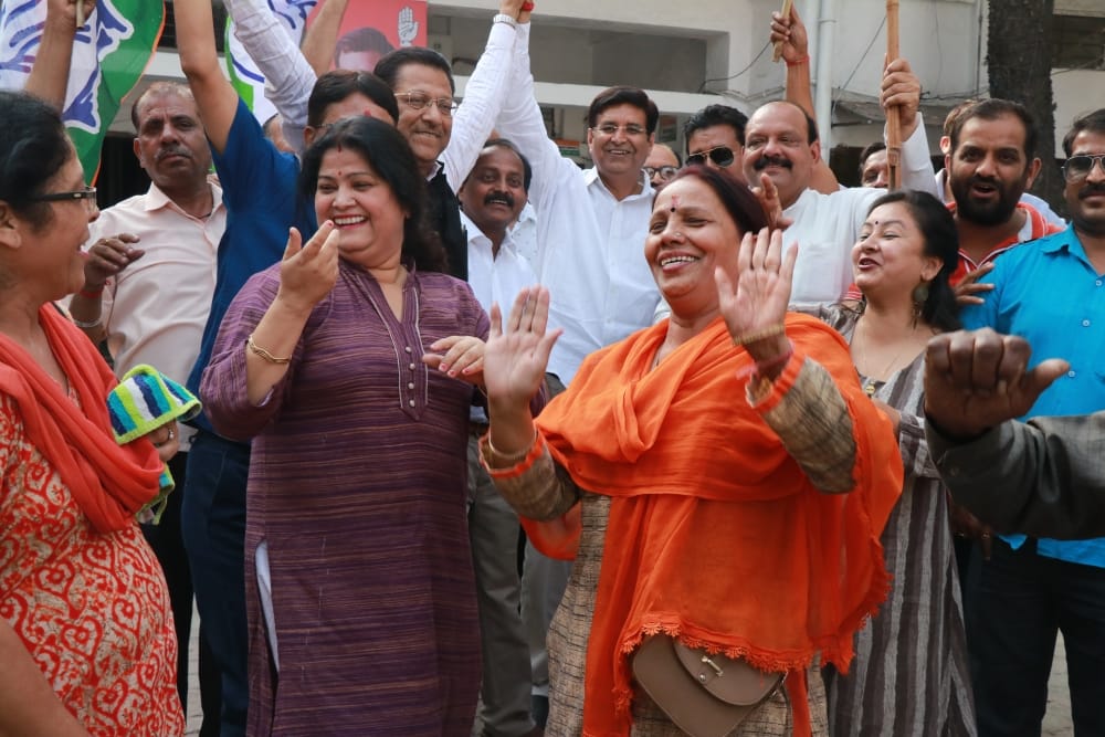 congress celebrate karnataka win