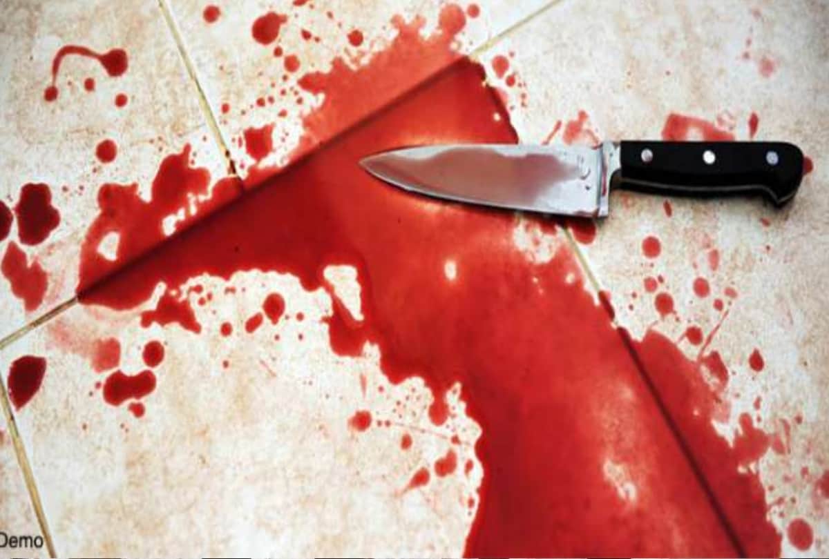 two student clash get bloody, one student cuts his classmate nose through teeth