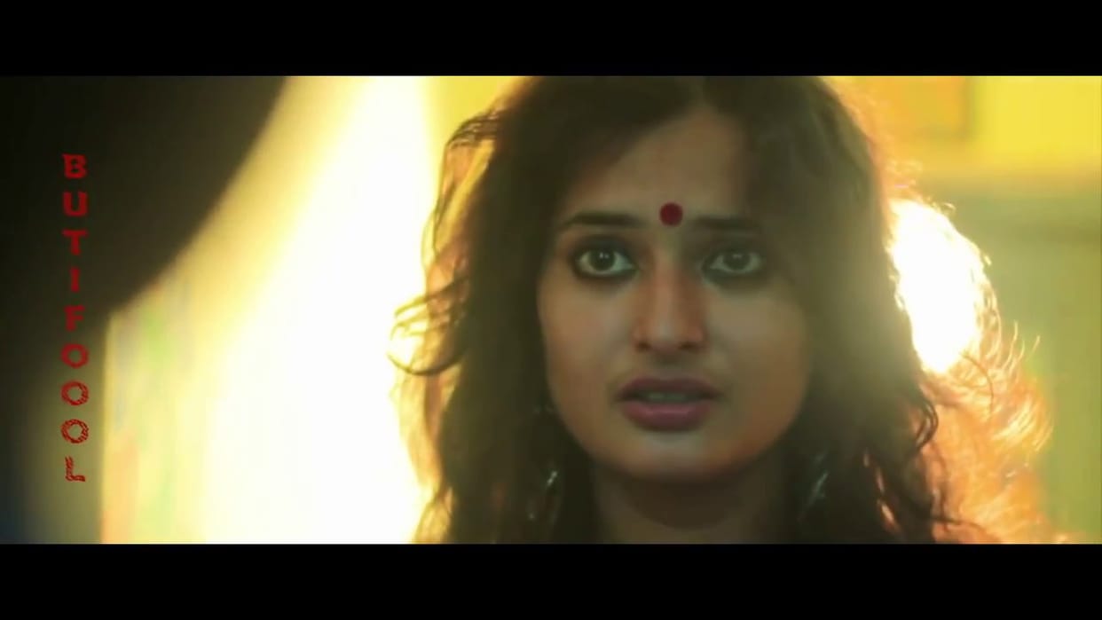 Bhojpuri film actress killed in road accident at ballia