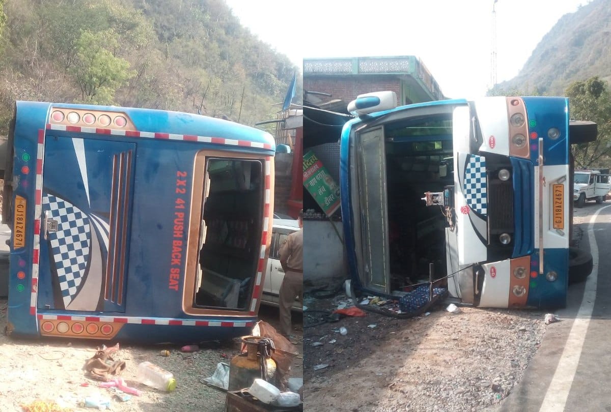 Bilaspur Tourist Bus accident 26 injured 3 refer to PGI Chandigarh
