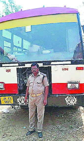 kaarvaai shuru, cheh nakli roadways base seal