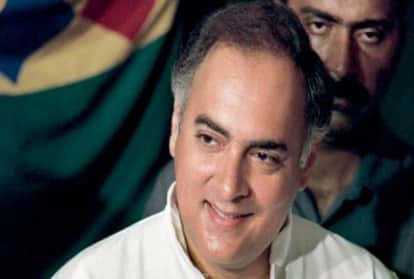 Congress posters of Rafael Deal planted in Mumbai by targeting PM