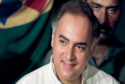 Congress posters of Rafael Deal planted in Mumbai by targeting PM