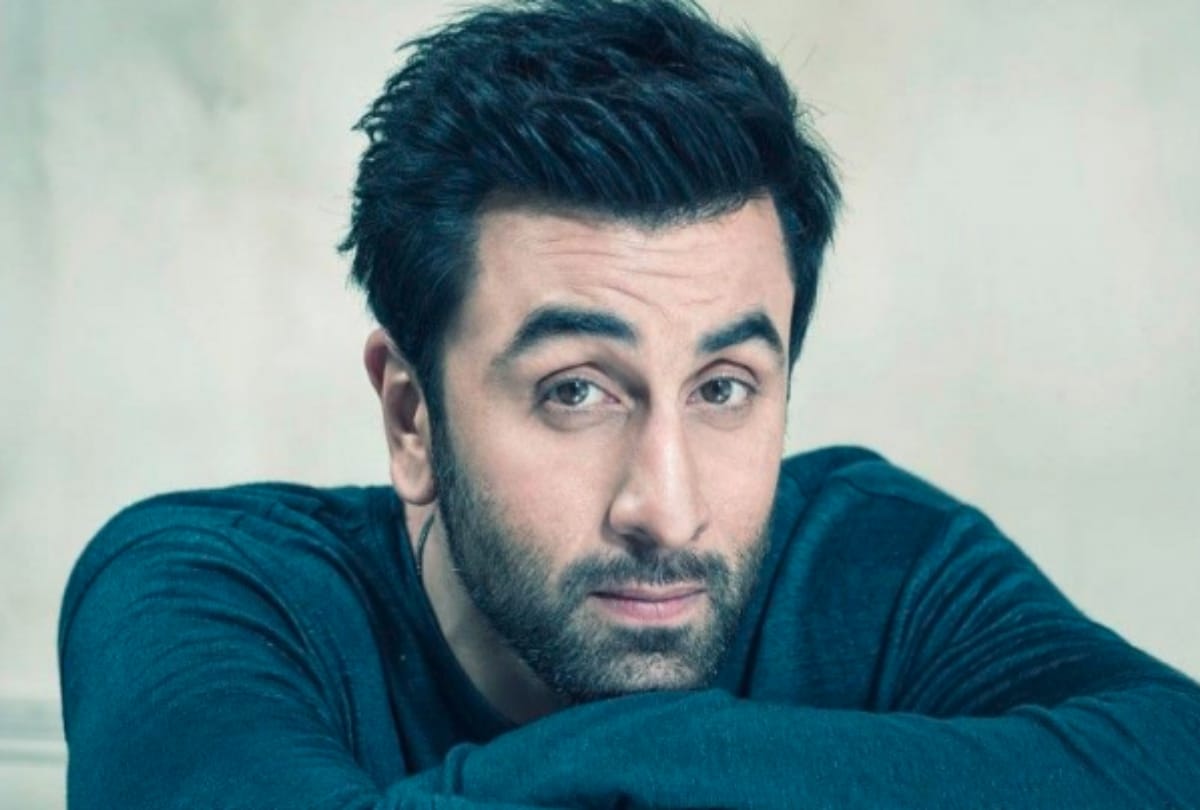 Ranbir Kapoor reveals details about his upcoming film Shamshera