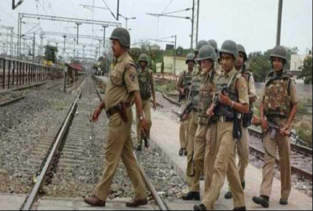 RPF Recruitment 2018- notification released for 9739 posts of Constable and Sub Inspector