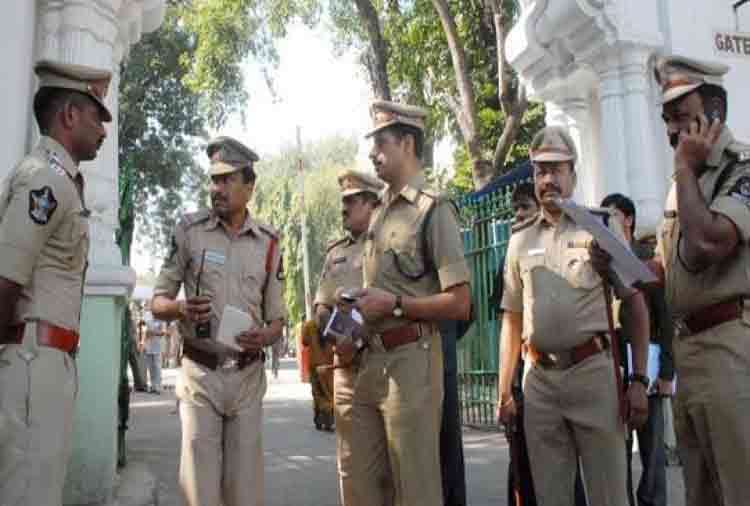 job for 10th passed in chhattisgarh police 62000 salary