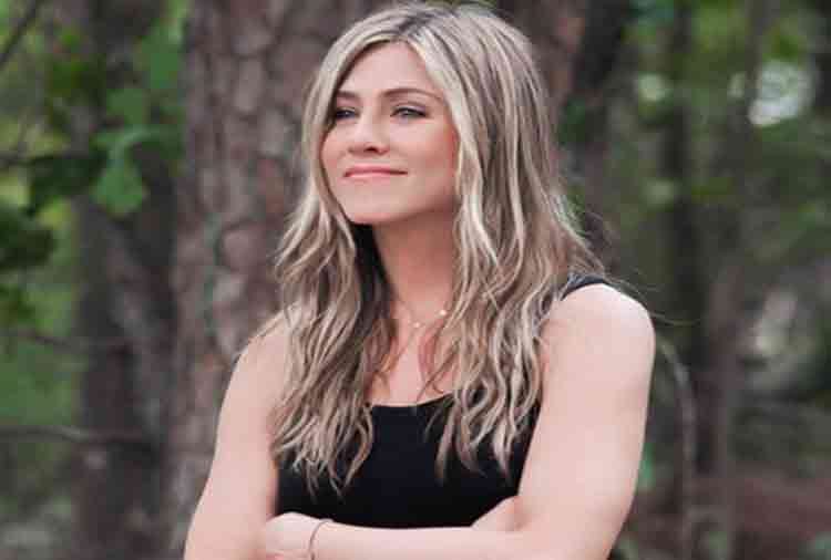 worlds most beautiful woman jennifer aniston play lesbian president