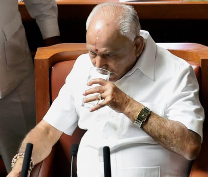 Kumaraswamy will meet rahul and sonia gandhi discussion over karnataka cabinet