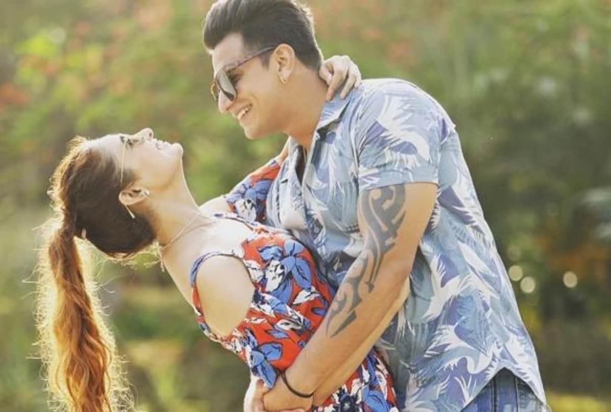 bigg boss ex contestant prince narula propose yuvika choudhary on ramp