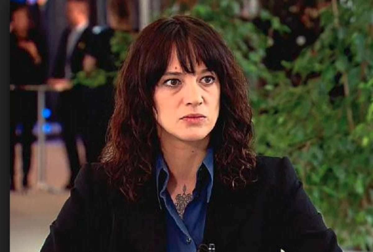 Asia Argento says Harvey Weinstein raped her at the age of 21 