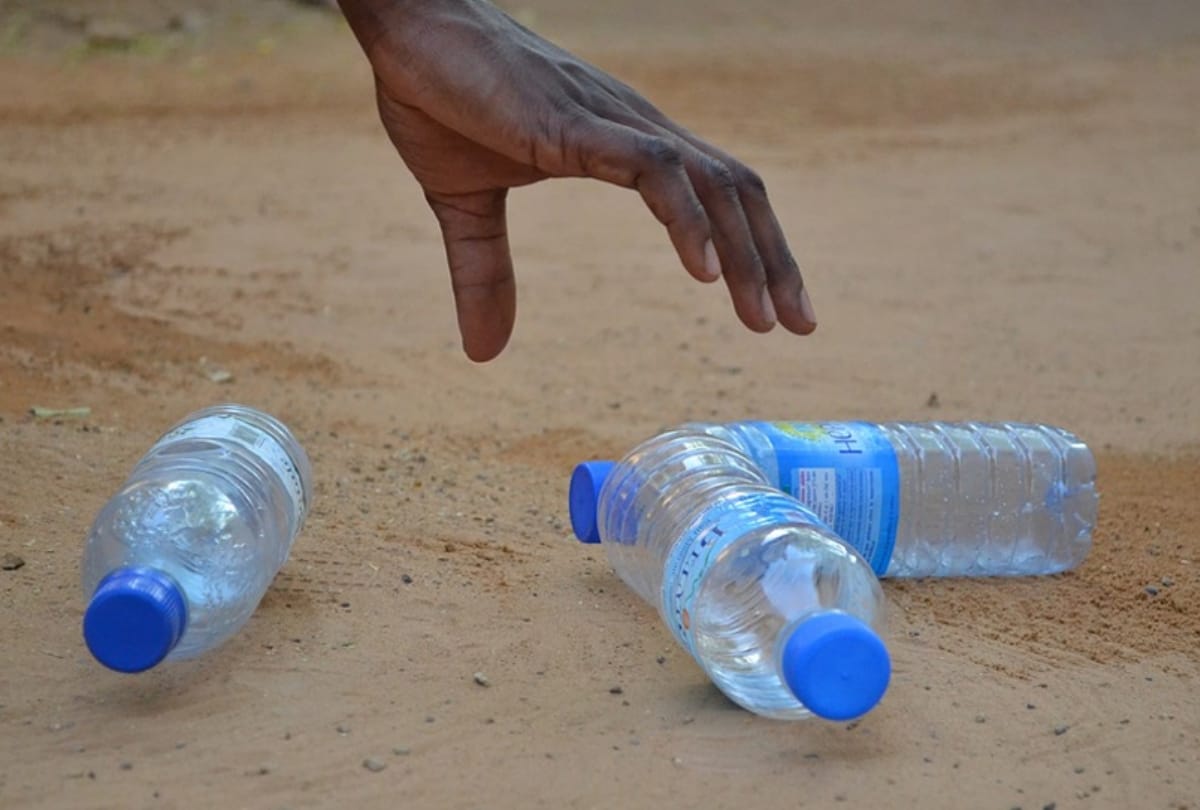 Children gave the message of not using plastic