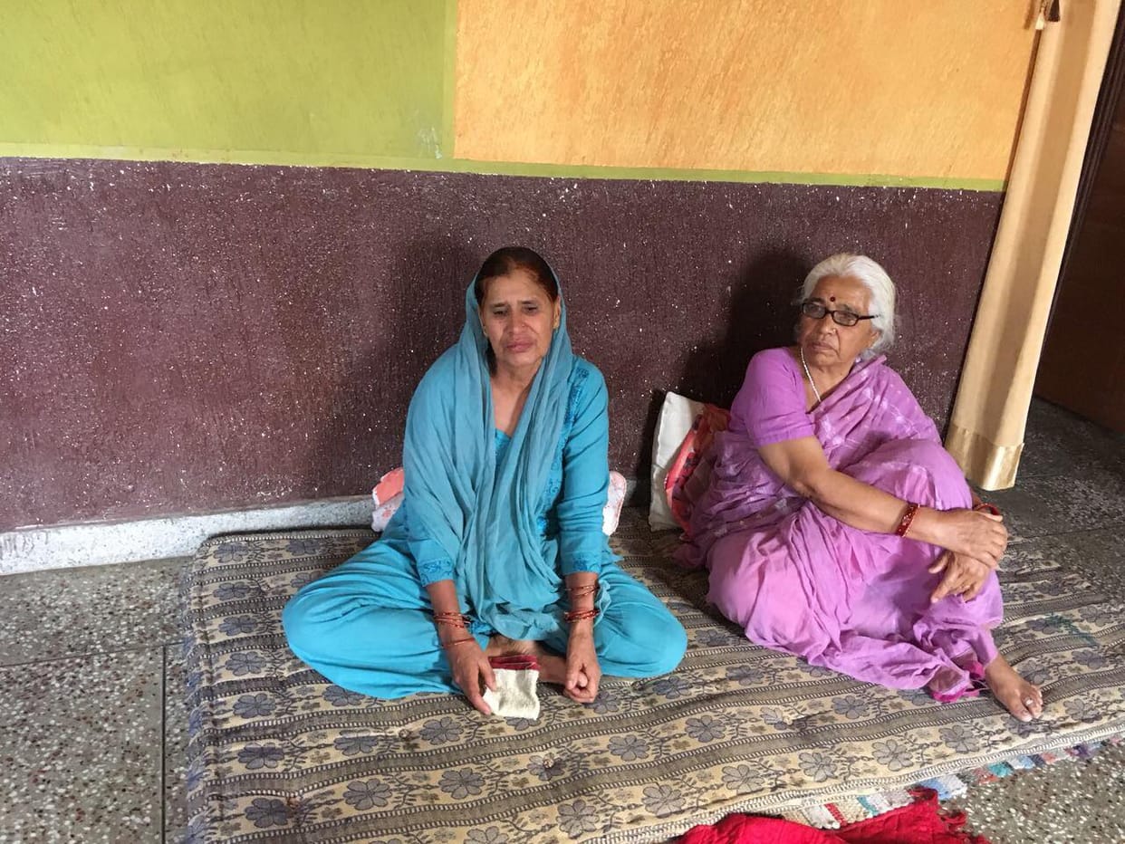 mother in low died in road accident