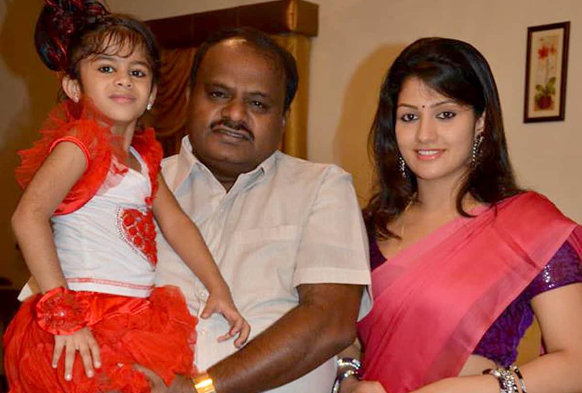 Kumarswamy secretly married Kannada Actress Radhika in 2006 and couple have a daughter