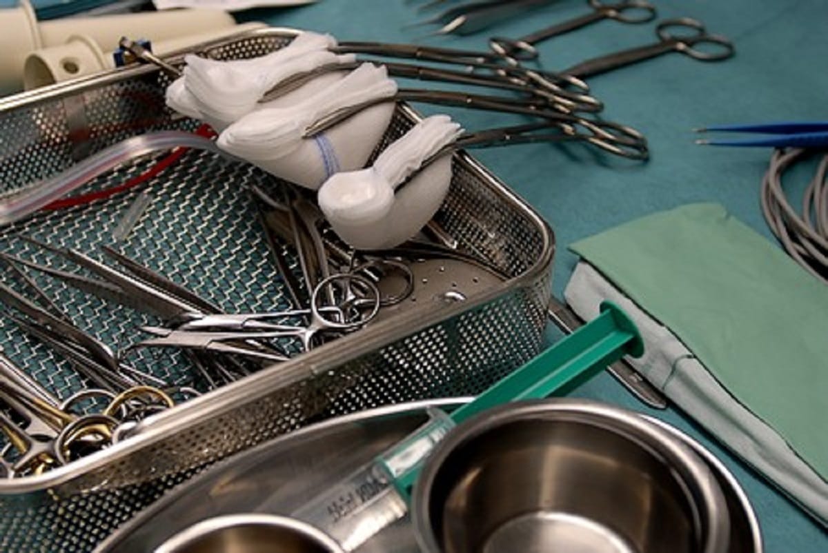 after childbirth doctor left broken syringe in women Uterus