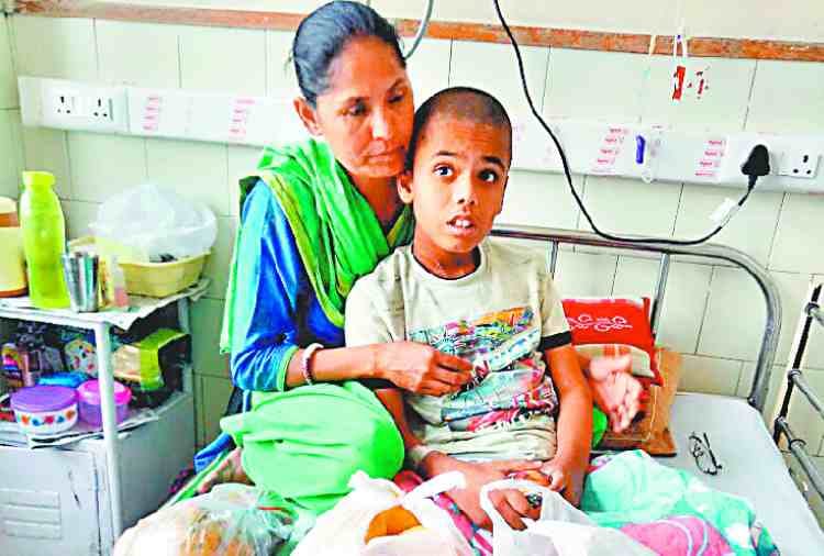 auto drive for help of child admitted in pgi chandigarh