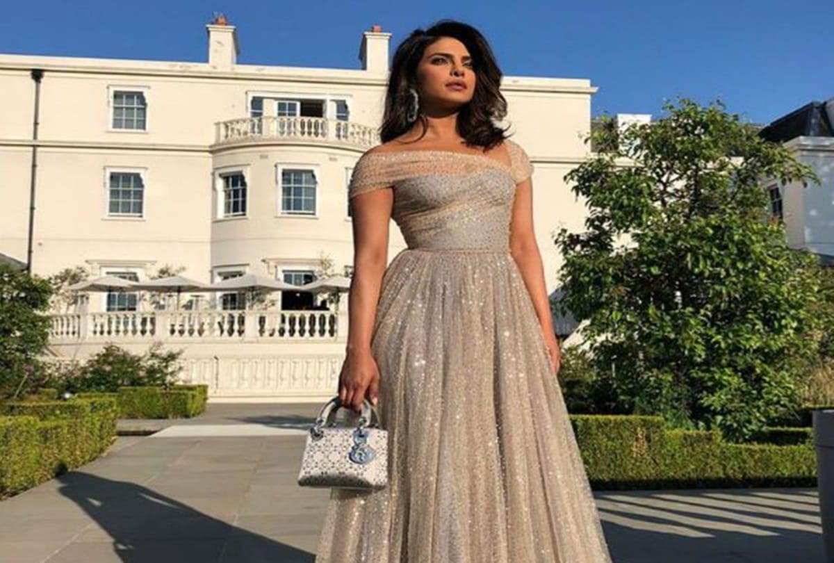 Priyanka Chopra looked Gorgeous at Prince Harry Wedding Reception