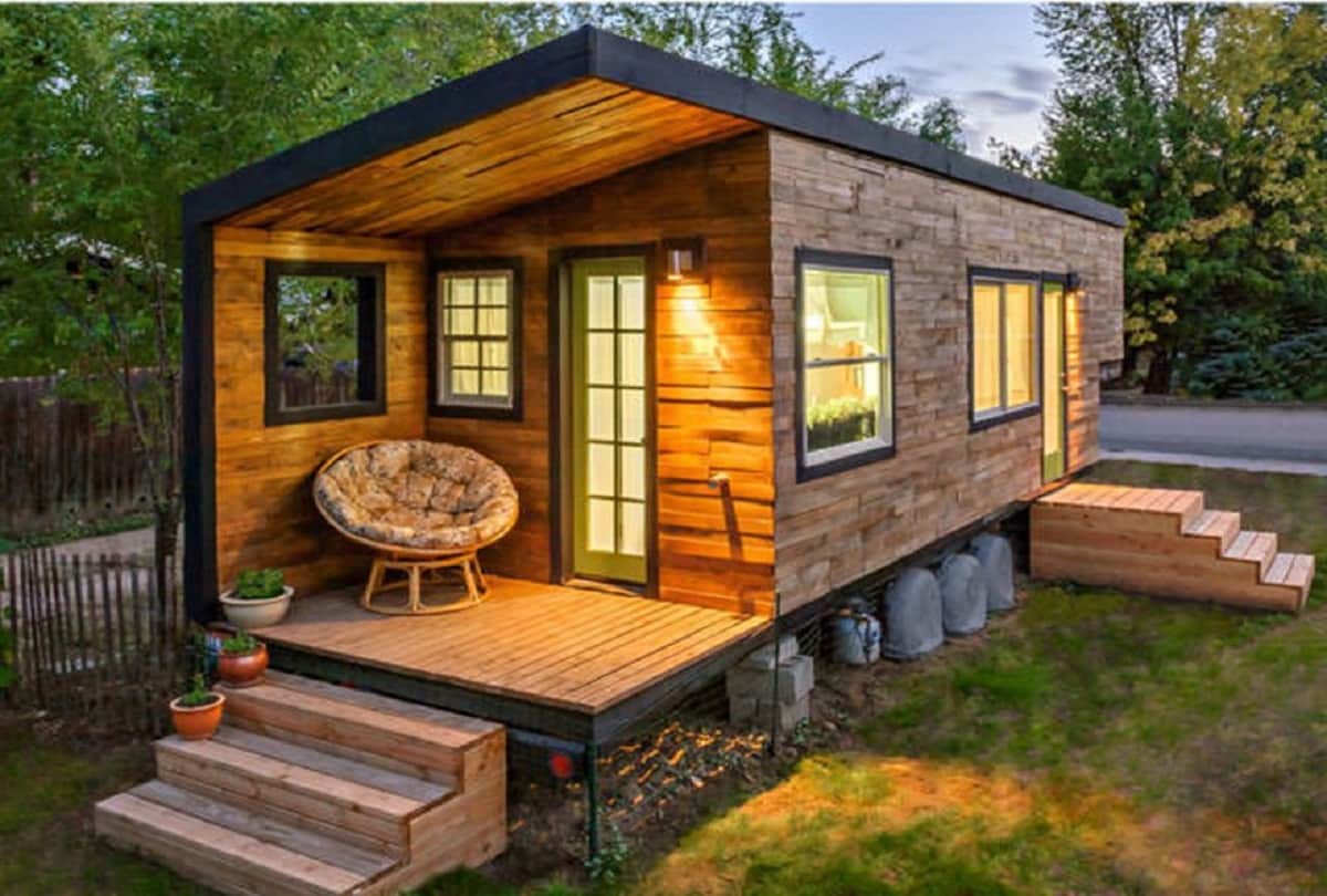 The world's smallest house built by nanotechnology