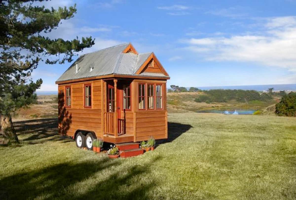 The world's smallest house built by nanotechnology