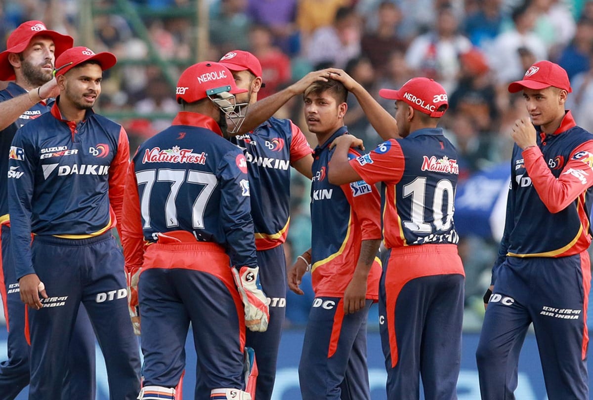 nepali Cricket player Sandeep Lamichhane reach sunauli border to receive his father