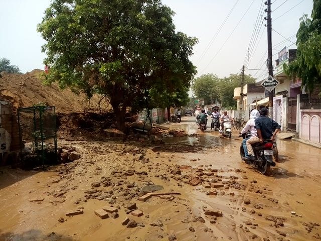 Malaviya cancer institute wall collapse in BHU