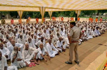 CM yogi adityanath said to prisoners connect to mainstream of society
