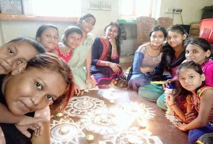 एश य क सबस बड र ड ल इट एर य म 14 हज र य वत य ब चत ह ज स म एश य क सबस बड र ड ल इट एर य म 14 हज र य वत य ब चत ह ज स म