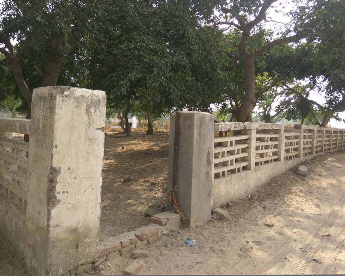 Committee to solve graveyard dispute