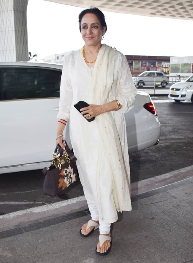 dharmendra and hema malini spot together after a long time