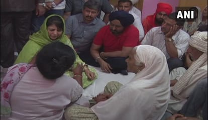 CM MEHBOOBA VISIT TO RS PURA SECTOR NEAR LOC J&K