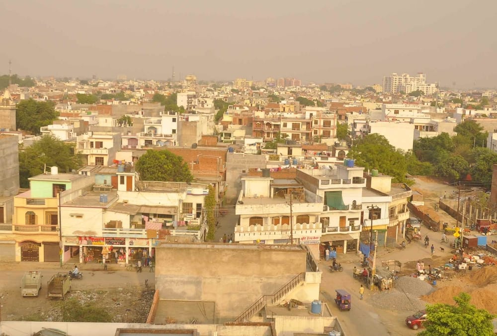 pics of mayawati and mulayam nagar of lucknow.