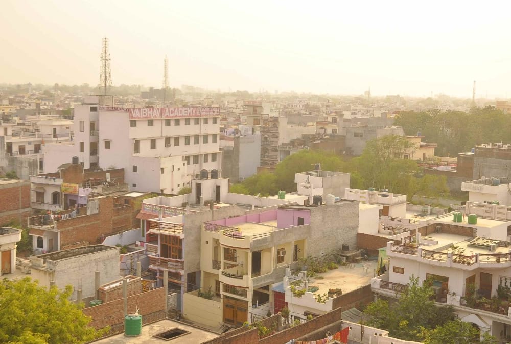 pics of mayawati and mulayam nagar of lucknow.