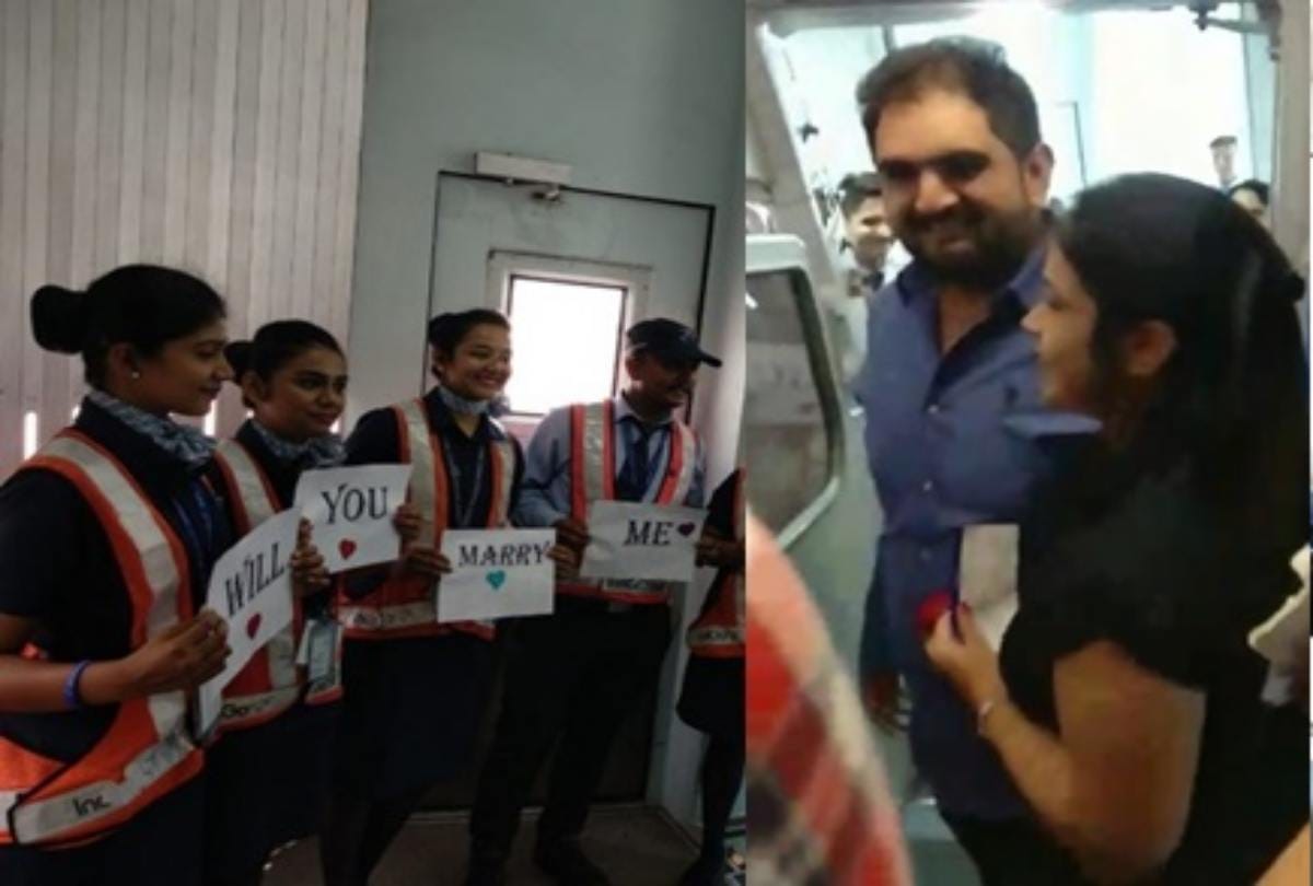 A boy propose his fiance for marriage in flight on indore airport