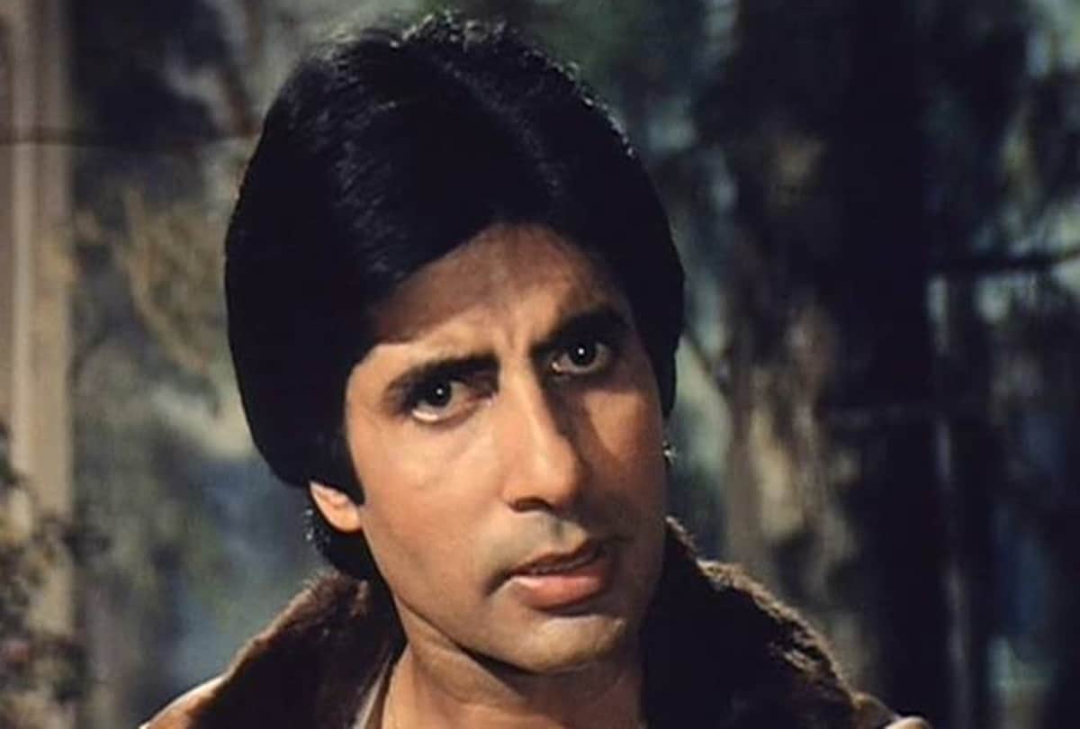 Jaya bachchan leave theater after saw amitabh bachchan laawaris song mere angne Mein