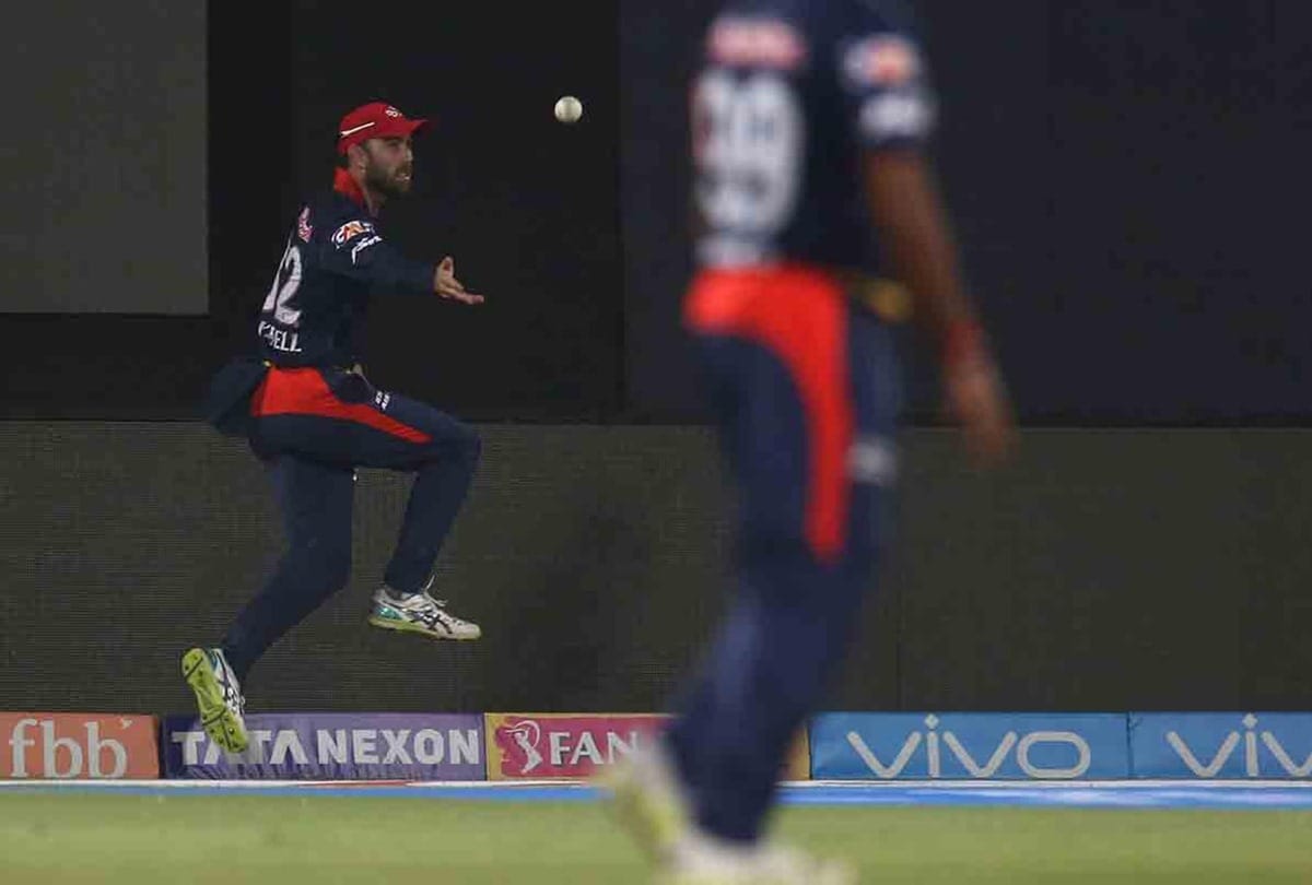 Maxwell and Trent Boult repeats magical effort twice by taking copy catch against Mumbai Indians